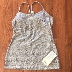 NWT lululemon power y tank size 10